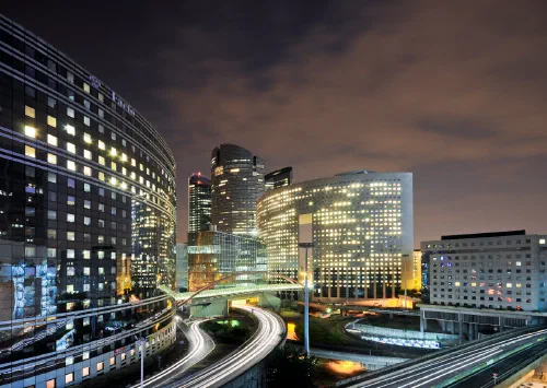 /image-places/france-la-defense.jpg