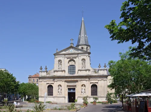 /image-places/france-rueil-malmaison.jpg