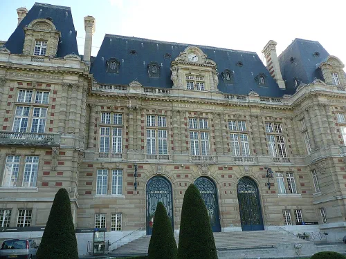 /image-places/france-versailles.jpg